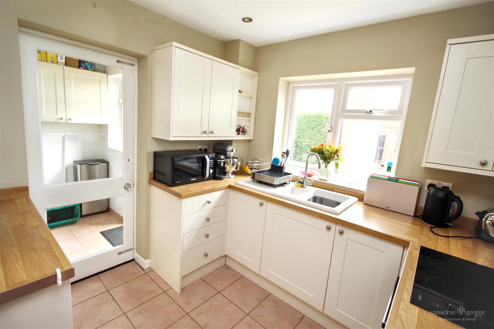 Little Heath Road, Tilehurst, Reading